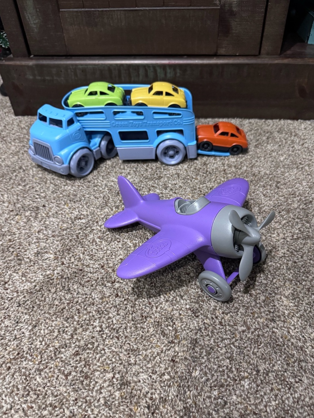 Green Toys Purple Airplane and Light Blue Car Carrier with 3 Toy Cars Set